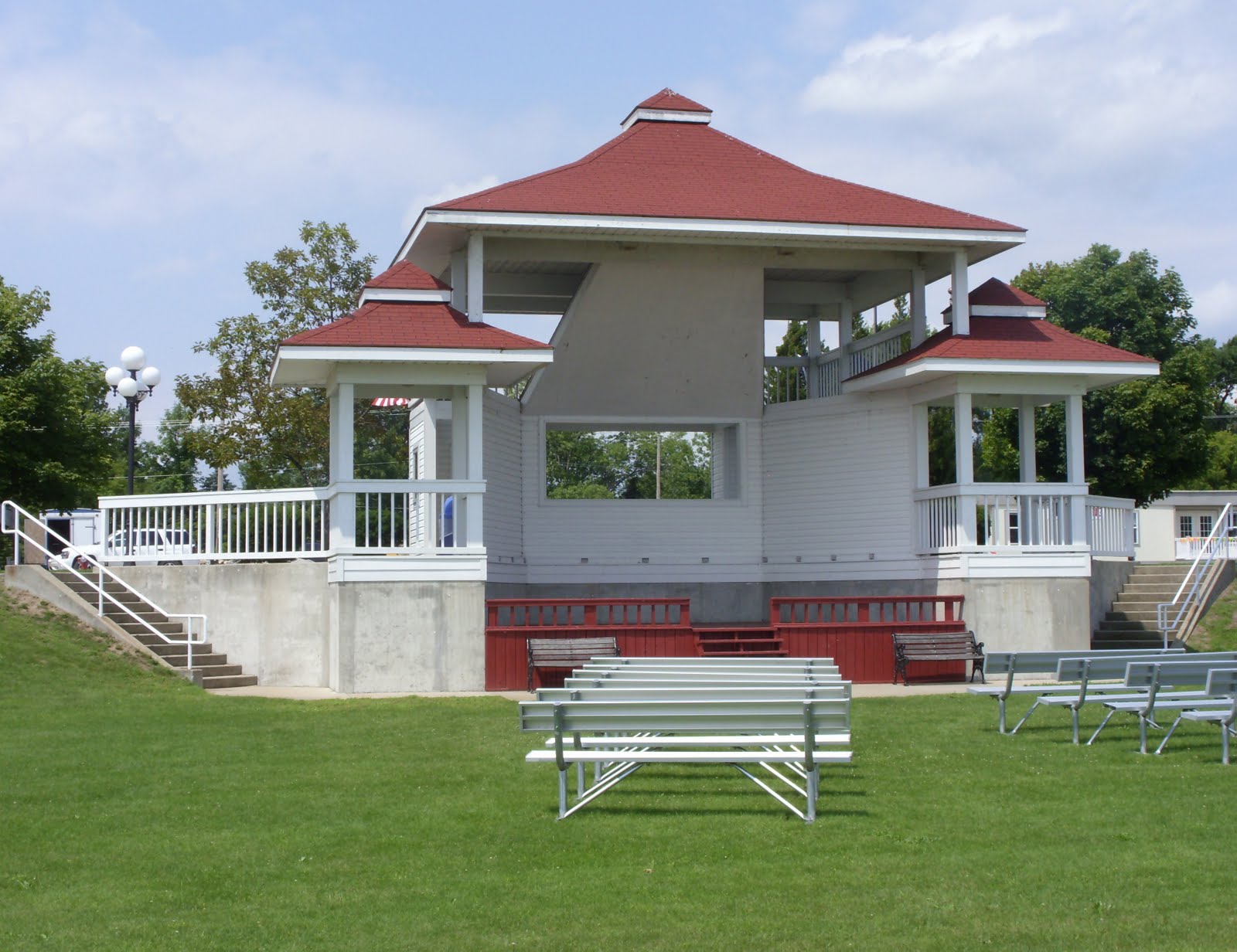 Northern Information Sights Tawas City Town Square